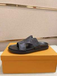 Picture of Louis Vuitton Slippers _SKULVsz38-46hnh03081043